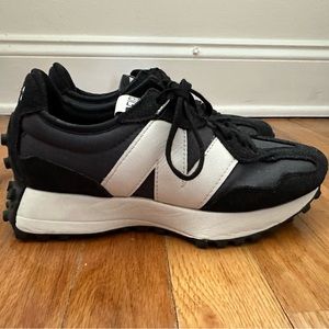 New Balance x Figs 327 sneakers  black/white size 6 - worn once / like new